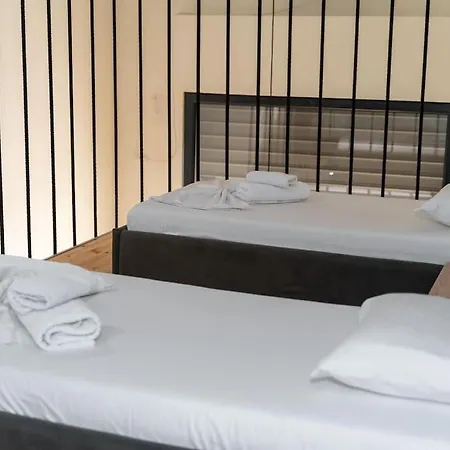 아파트 Urban Loft W/ View Sarandë